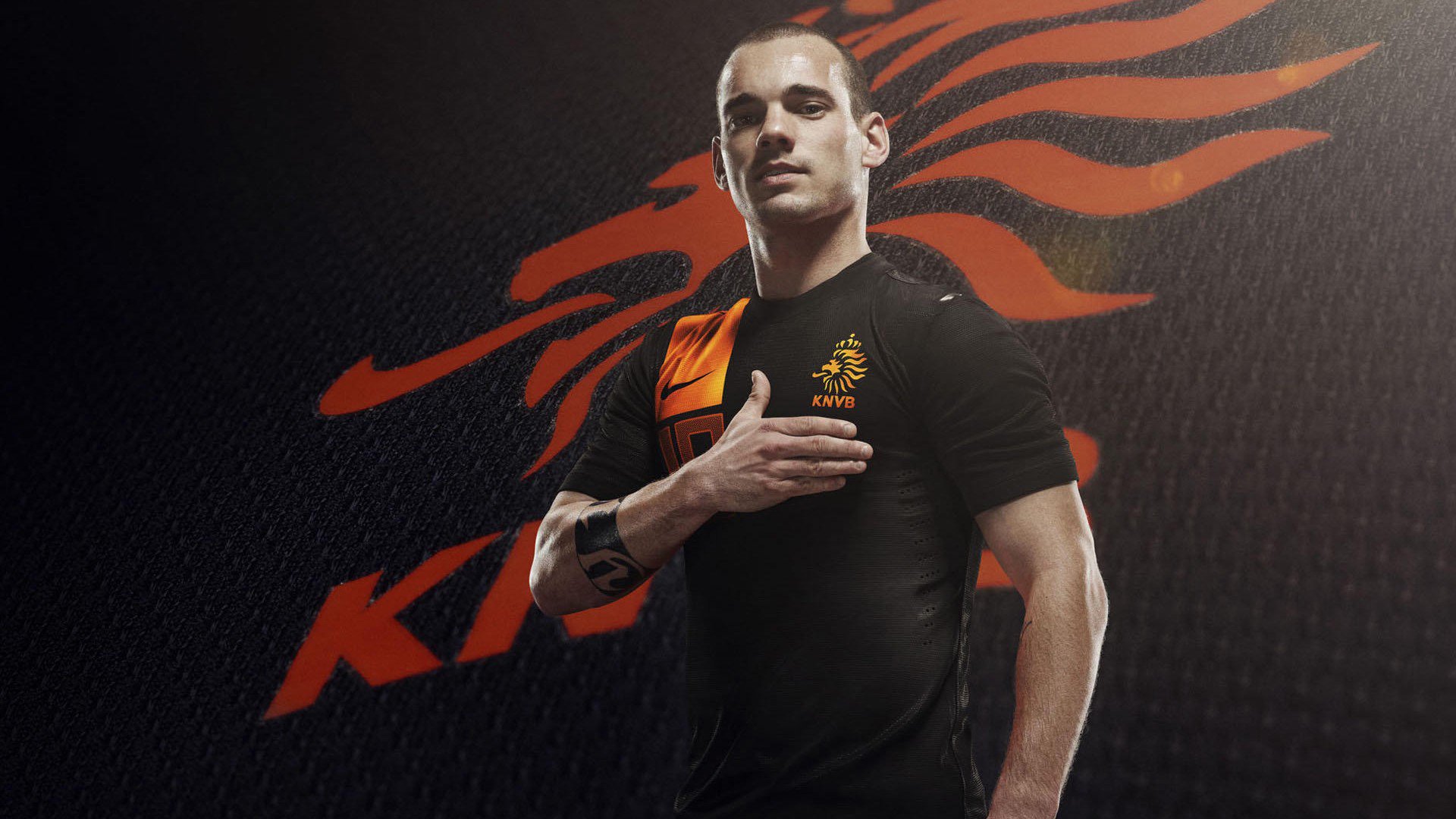 赛道上的毫厘之争,塞恩斯统治下的迈凯伦险胜哈斯